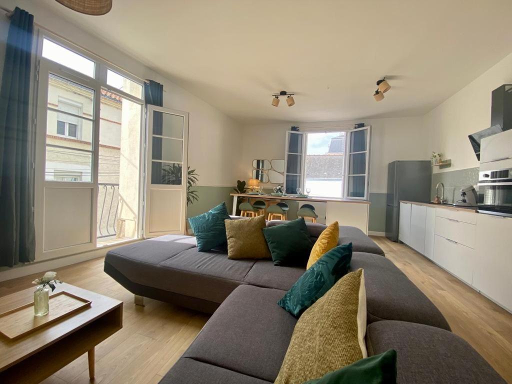 Elegance & Confort Au Coeur De Cholet ! Экстерьер фото